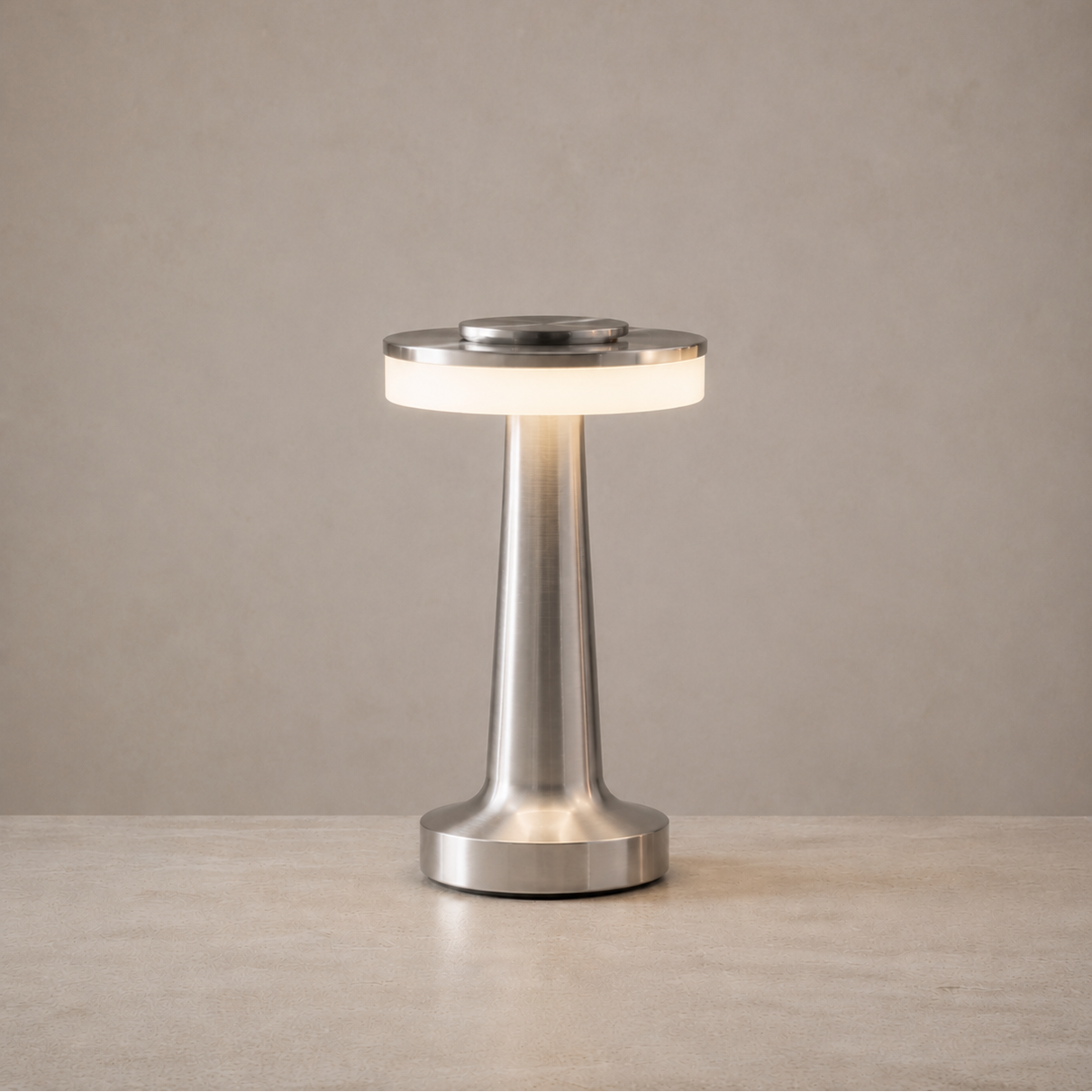 Lampe De Table Sans Fil | KAVI